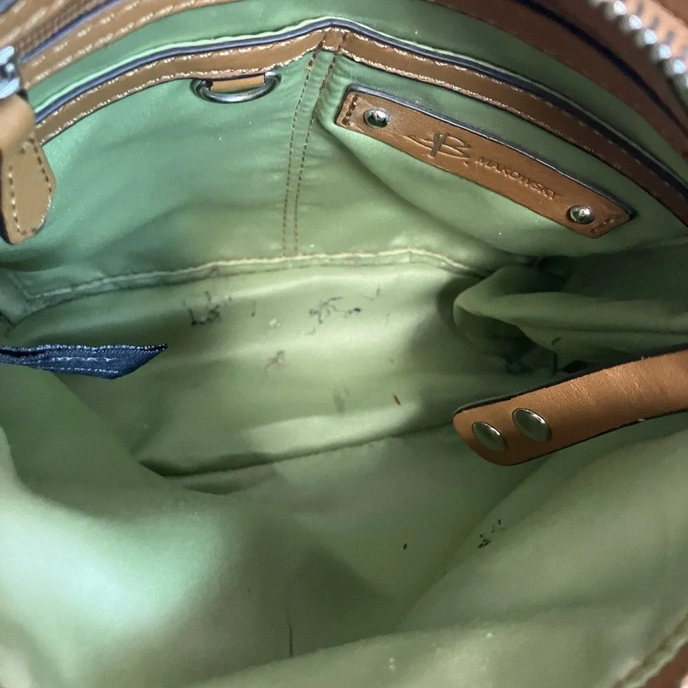 B‎ Makowsky Handbag Leather Crossbody Brown Silver Hardware Zip Closure Tan
